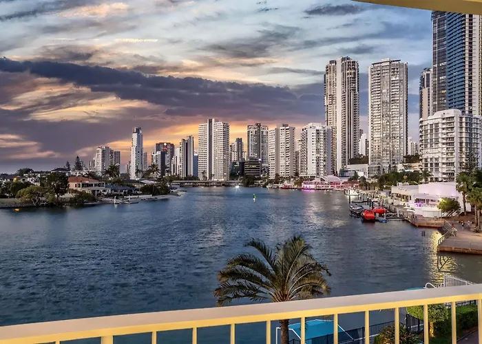 Amazing Water Views Surfers Paradise
